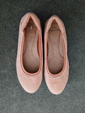 Earth Origins Women's Pink Ballet Flats
